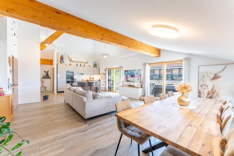 Spacieux appartement de 4.5 pièces en attique avec balcon à vendre à Prez-vers-Siviriez (2)