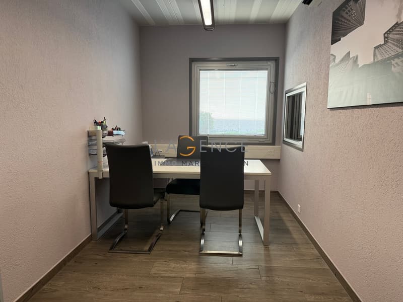 Pour investisseur - Espace commercial polyvalent et climatisé ! (3)