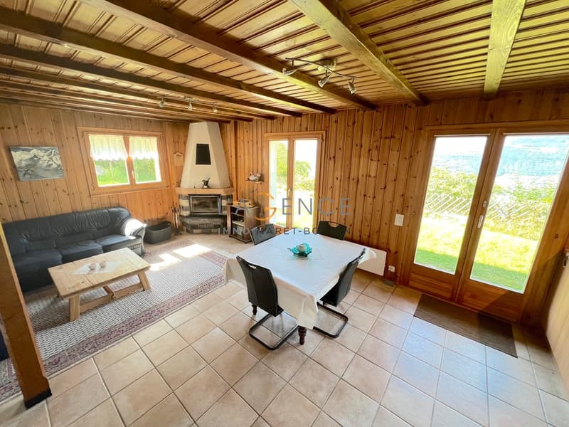 CHALET TRADITIONNEL AVEC VUE IMPRENABLE (2)