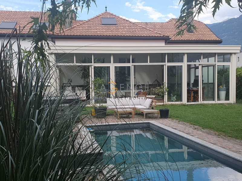 VILLA DE STANDING AVEC PISCINE (1)