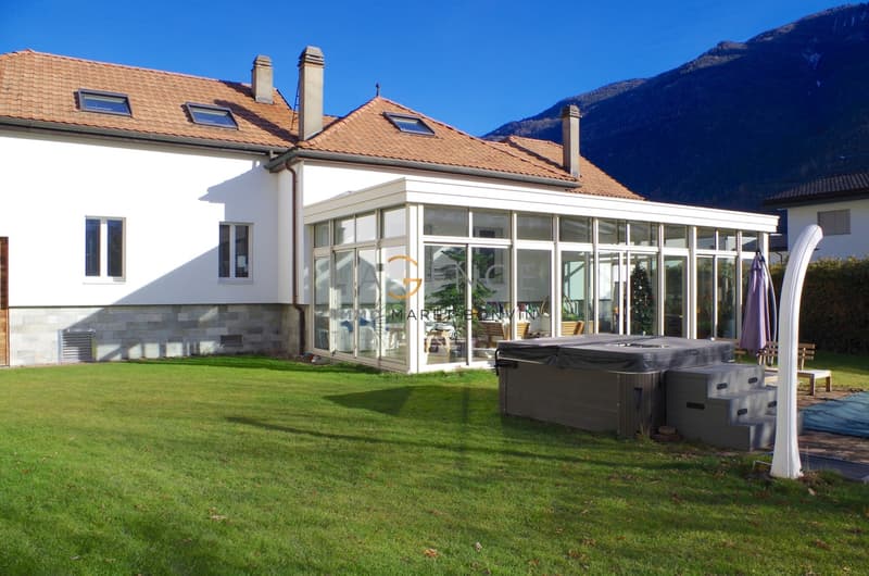 VILLA DE STANDING AVEC PISCINE (2)