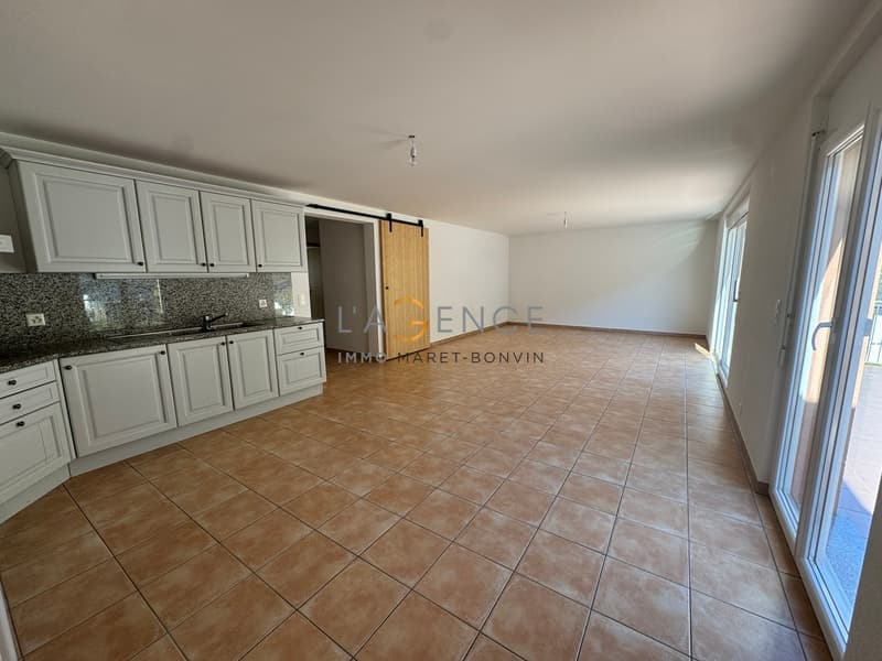 A saisir - lumineux appartement de 4.5 pièces (2)