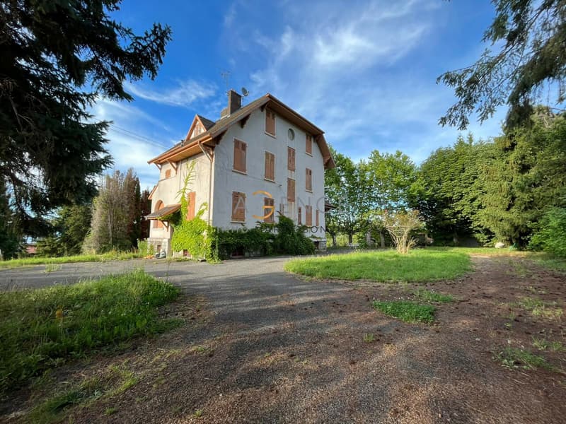 Magnifique maison de Maitre sur 6500M² ! (1)