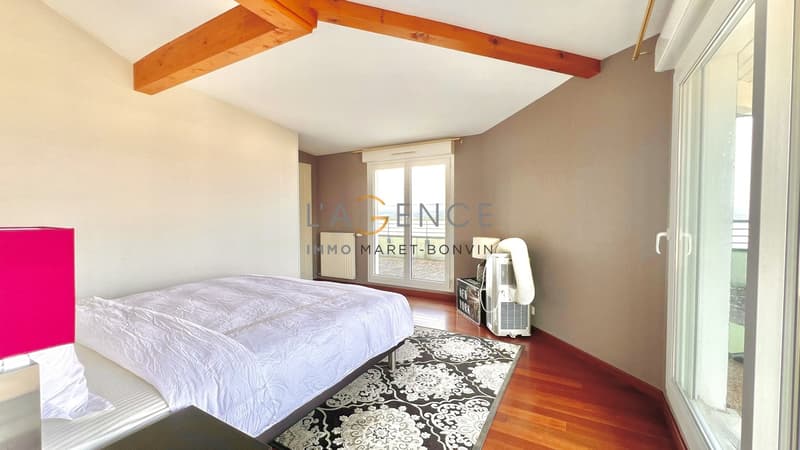 Appartement en attique de 5.5 pièces avec grande terrasse (9)