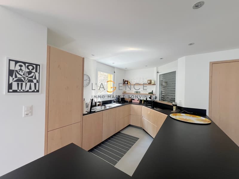 APPARTEMENT 3,5 PCES AVEC VERANDA ET VUE SUR LES CHATEAUX - GRAVELONE (4)