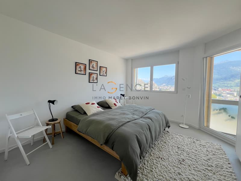APPARTEMENT 3,5 PCES AVEC VERANDA ET VUE SUR LES CHATEAUX - GRAVELONE (5)