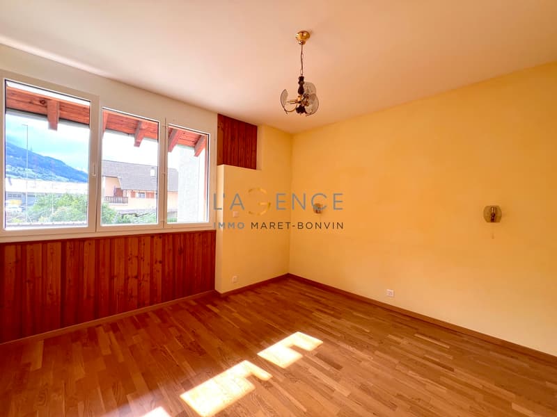MAISON VILLAGEOISE RENOVE AVEC JARDIN DE 100M2 (4)