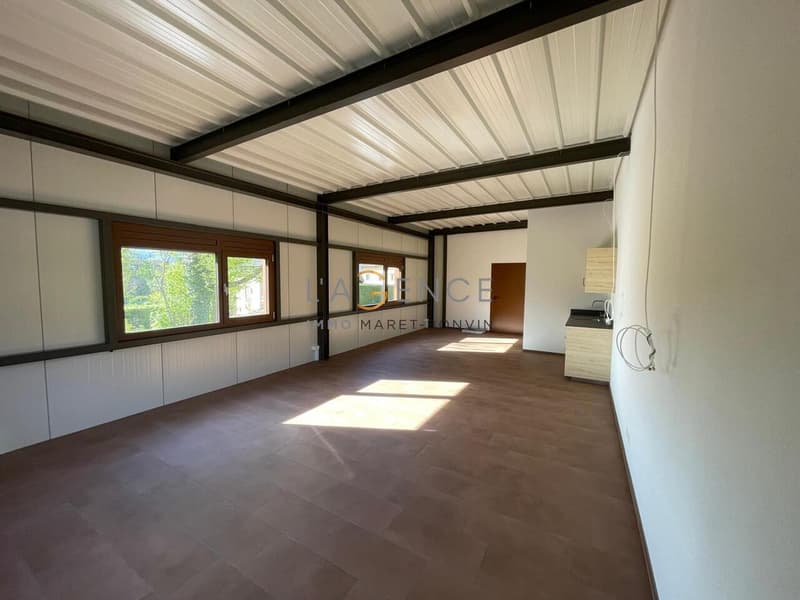 Local commercial de 50 m² idéalement situé à Savièse (3)