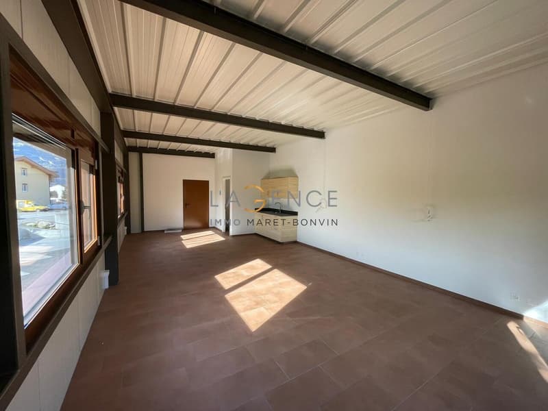 Local commercial de 50 m² idéalement situé à Savièse (4)