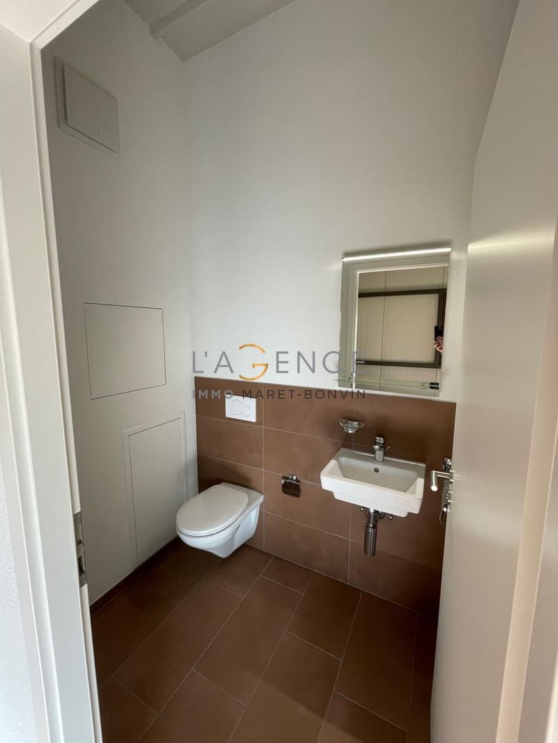 Local commercial de 50 m² idéalement situé à Savièse (6)