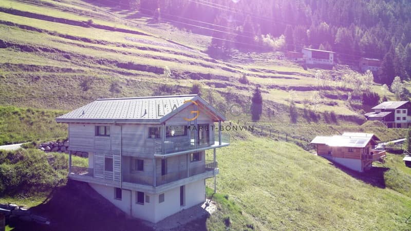CHALET D'EXCEPTION AVEC VUE PANORAMIQUE (9)