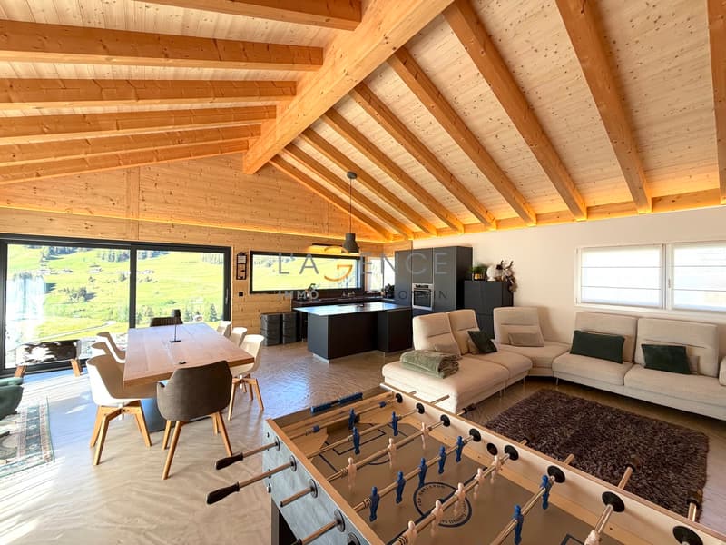CHALET D'EXCEPTION AVEC VUE PANORAMIQUE (2)