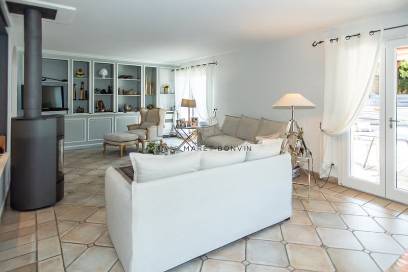 Neuvecelle - Maison 8 pièces de 189M2 (4)