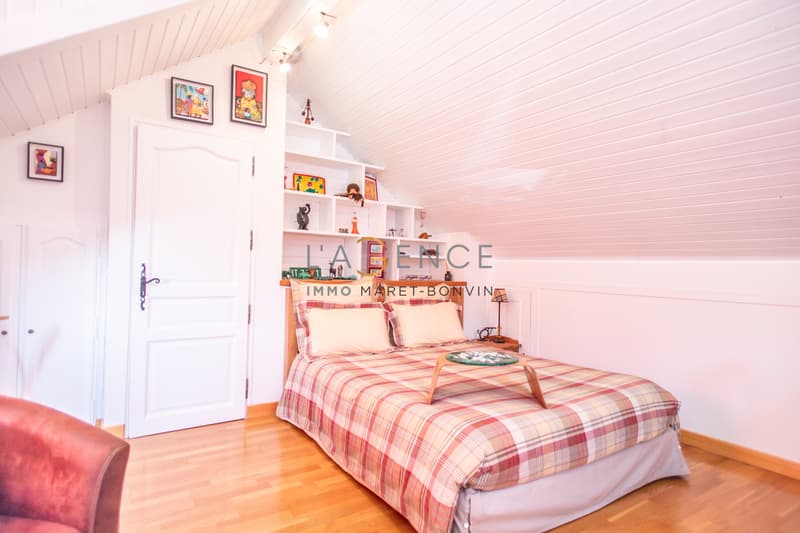 Neuvecelle - Maison 8 pièces de 189M2 (9)