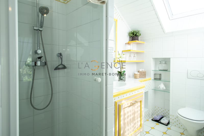 Neuvecelle - Maison 8 pièces de 189M2 (11)