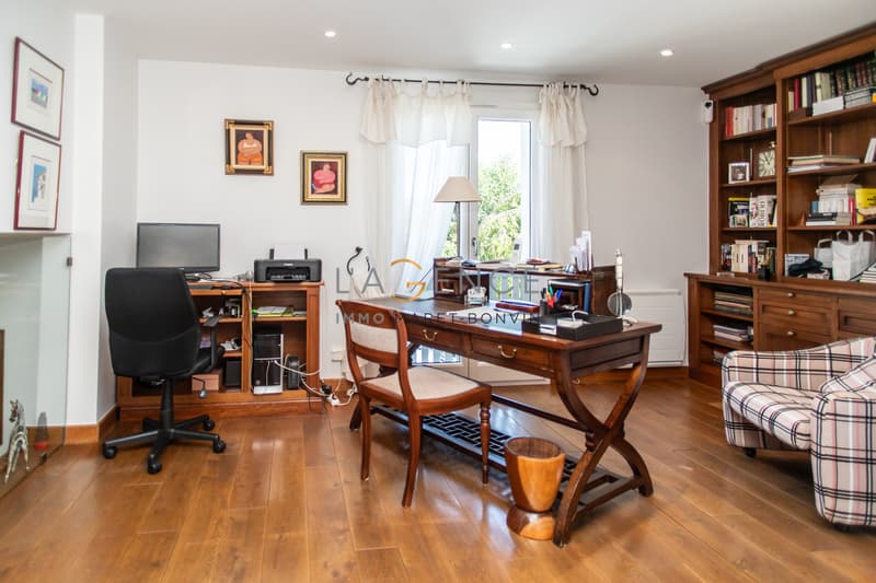 Neuvecelle - Maison 8 pièces de 189M2 (6)