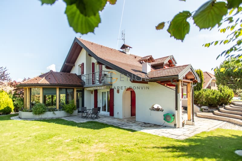 Neuvecelle - Maison 8 pièces de 189M2 (1)
