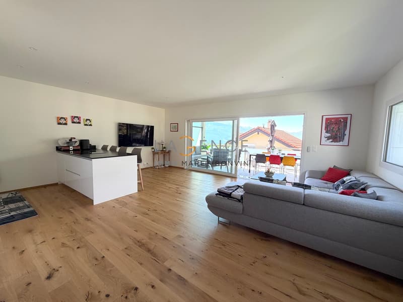 APPARTEMENT DE 4,5 PCES AVEC GRANDE TERRASSE DE 21 M2 (2)