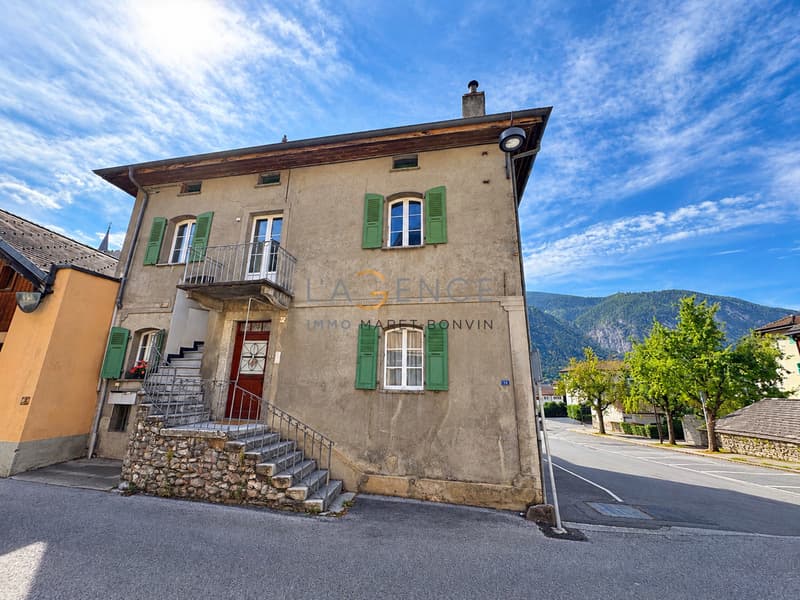 Maison villageoise - fort potentiel de rénovation ! (2)