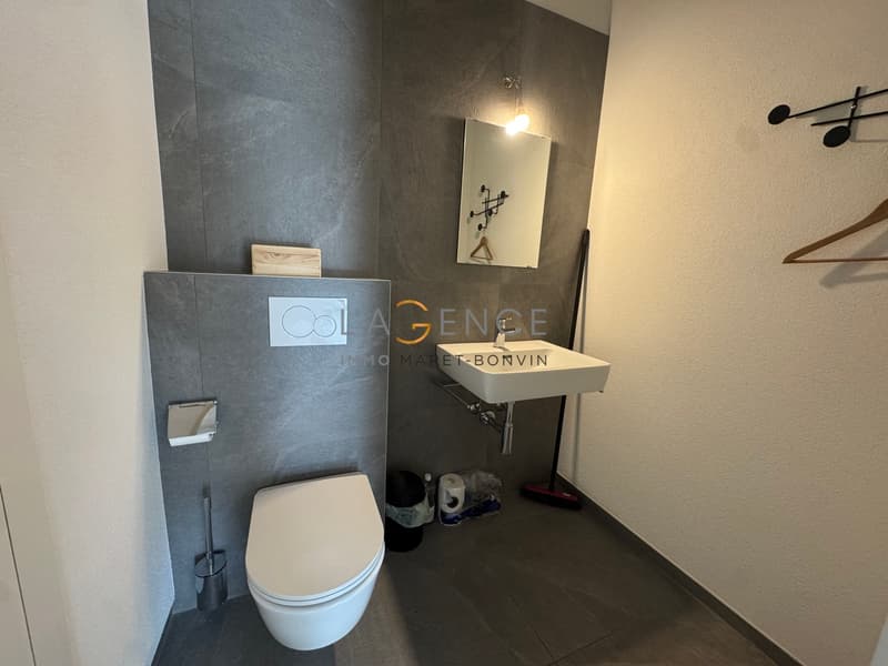 Local commercial de 50 m² idéalement situé à Savièse (5)