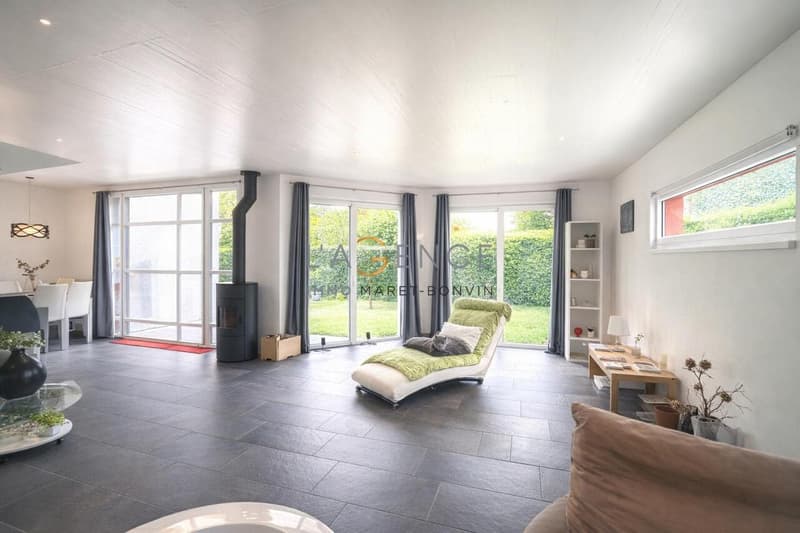 Villa individuelle avec jardin arborisé dans un quartier privilégié (1)