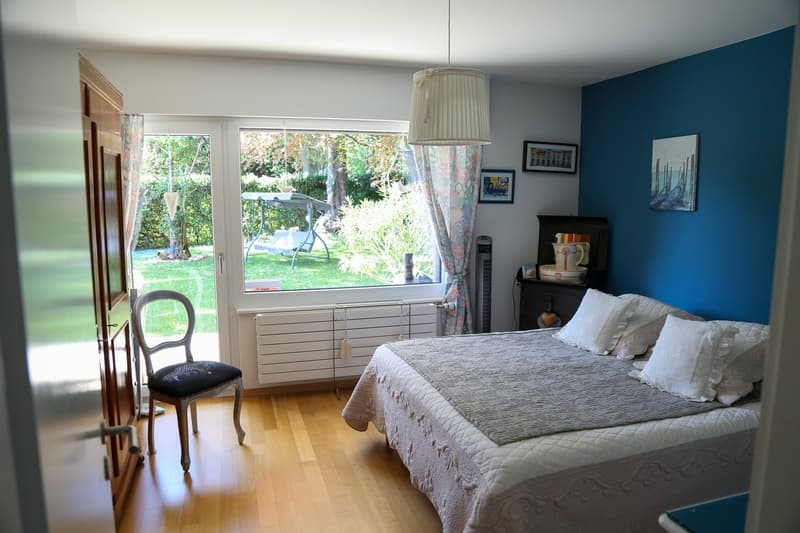 Magnifique appartement de 4,5 pièces vue sur les Alpes , terrasses et jardin (5)