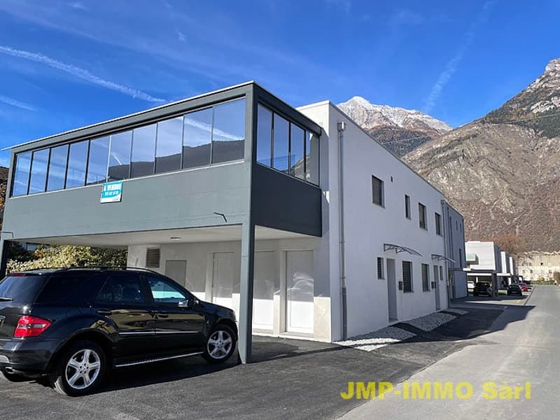 Très bel appartement en attique dans petite PPE (2)