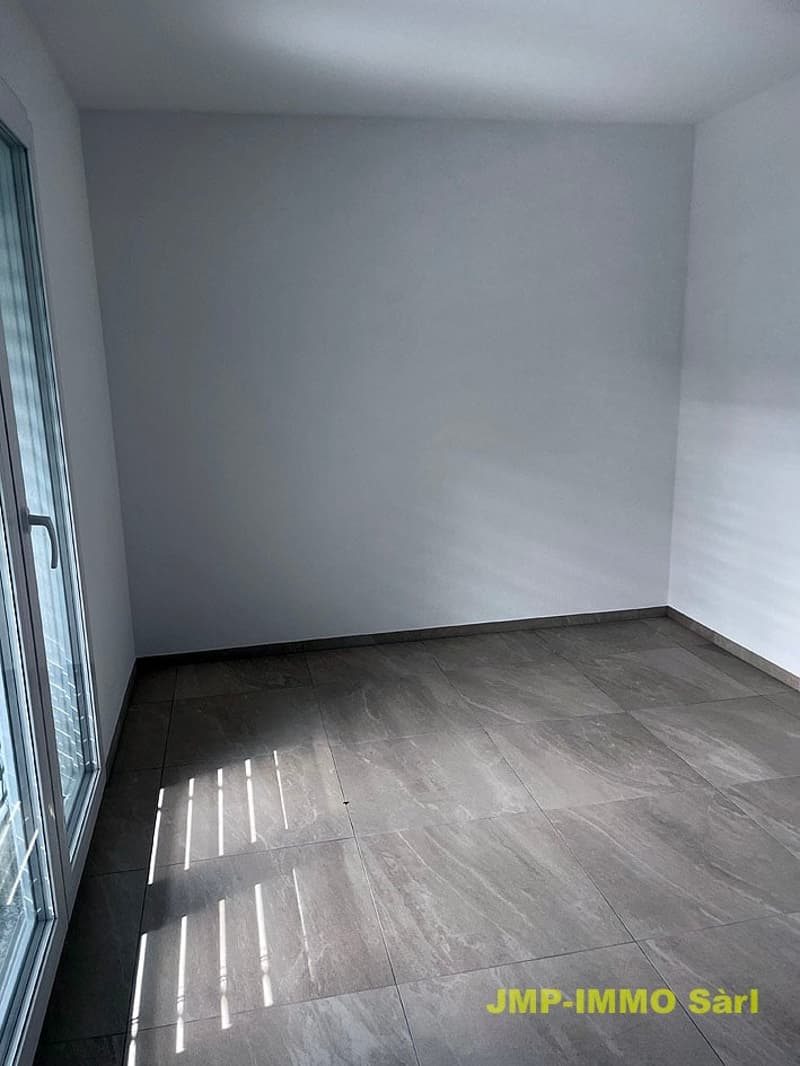 Très bel appartement en attique dans petite PPE (19)