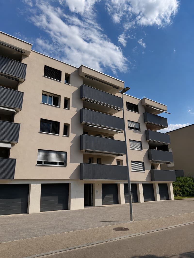 2.5-Zimmer-Wohnung an zentraler und ruhiger Lage (1)