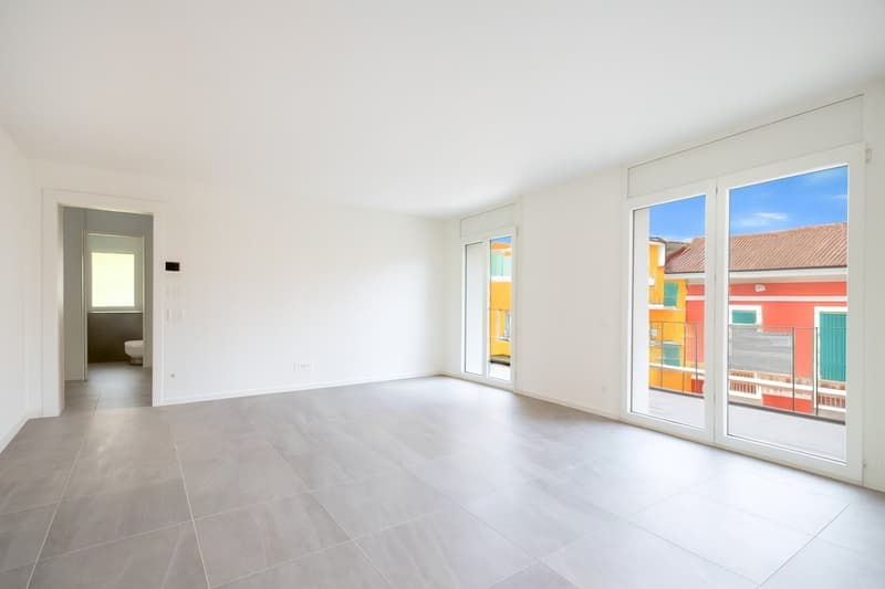 Caslano 2.5 loc. Moderno con Grande Terrazza | Pigione CHF 1'430 (3)