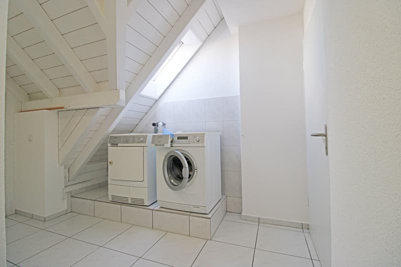 Ein absolutes Wohnjuwel, grosszügige 5.5-Zimmer-Maisonette-Wohnung zur Miete in Herzogenbuchsee (19)