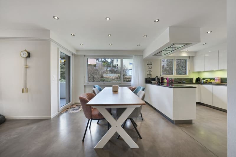 Exklusiver Wohnkomfort: 5.5-Zimmerwohnung mit ca. 150 m² Wohnfläche (3)
