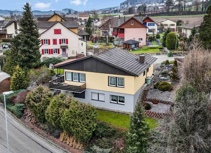 Lebensqualität am Rosenberg – Einfamilienhaus mit Charme (3)