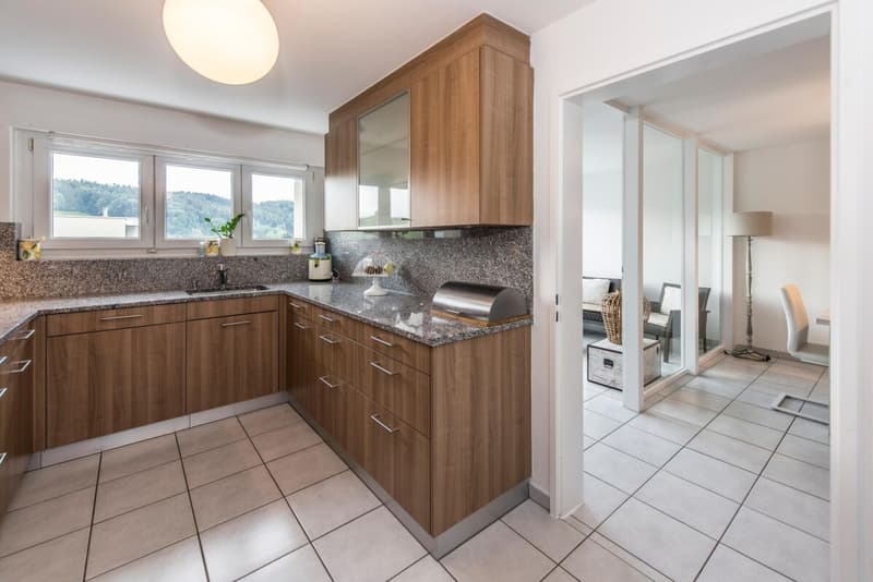 Grosszügige 5.5-Zimmer-Familienwohnung im beliebten Bruggereggquartier (5)