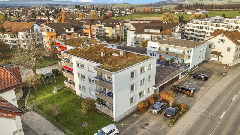 Wohnen mit Wohlgefühl: 4.5-Zimmer-Wohnung an idealer Lage (15)