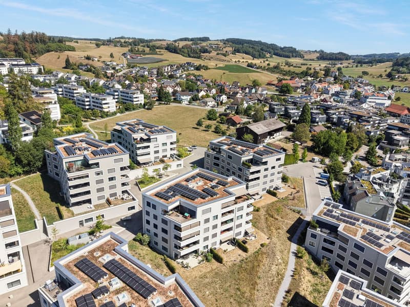 Ein Zuhause mit Weit- und Bergblick sowie hoher Wohnqualität (19)
