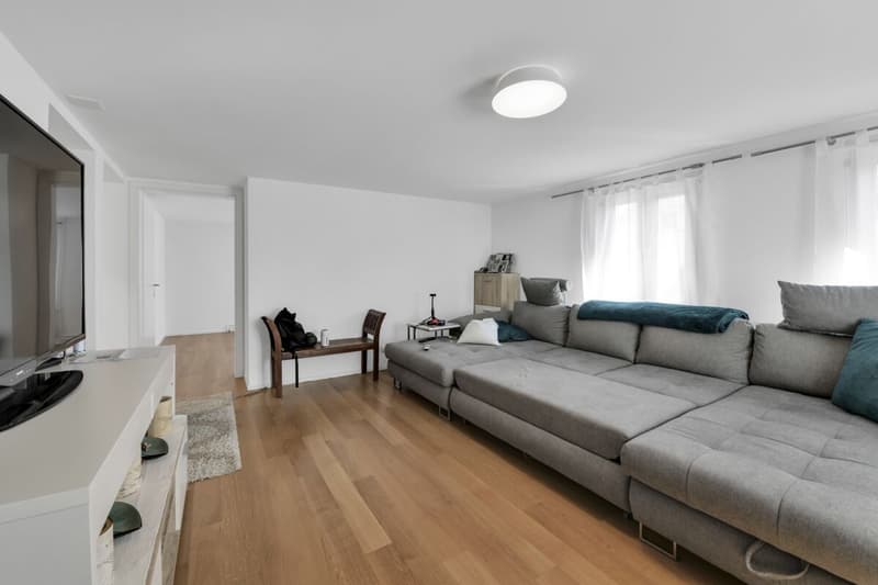helle und freundliche 3.5 Zimmerwohnung im Zentrum von Flawil (8)