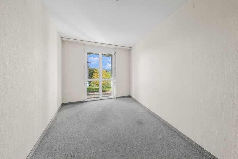 Wohnen mit Weitsicht: 4.5-Zimmer-Gartenwohnung mit viel Privatsphäre (8)