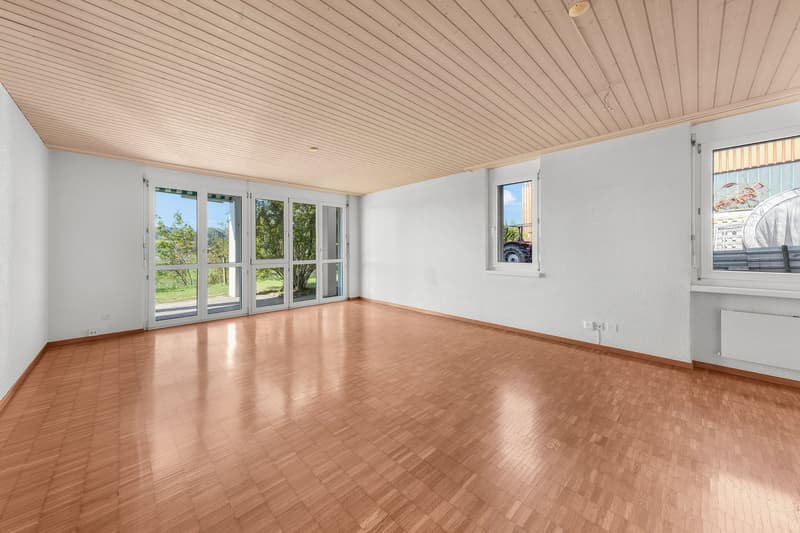 Wohnen mit Weitsicht: 4.5-Zimmer-Gartenwohnung mit viel Privatsphäre (1)