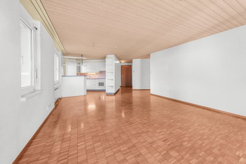 Wohnen mit Weitsicht: 4.5-Zimmer-Gartenwohnung mit viel Privatsphäre (2)