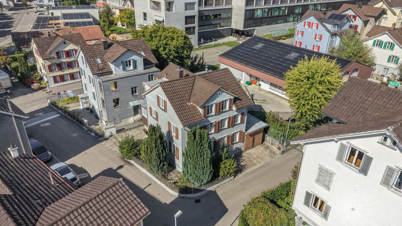 Ein Haus, viele Möglichkeiten – verwirklichen Sie Ihre Wohnideen mitten in Flawil (1)