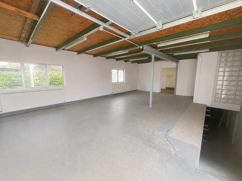 Vielseitige Gewerbe-, Büro- und Lagerfläche mit ca. 158 m² an Toplage in Oensingen (2)