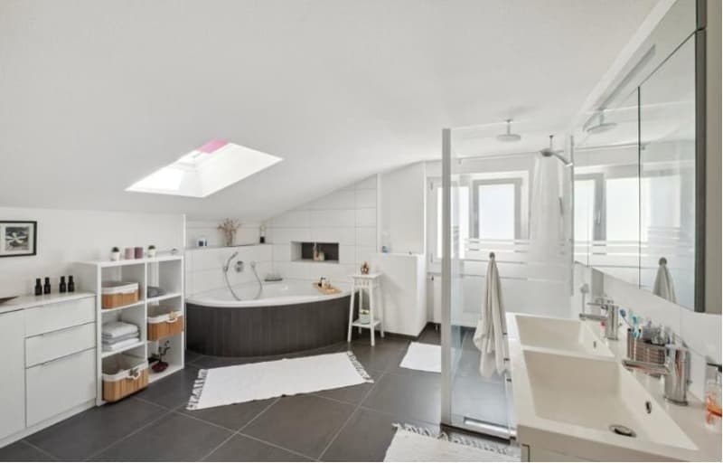 7.5-Zimmer-Doppeleinfamilienhaus an Südhanglage mit Alpenpanorama (12)