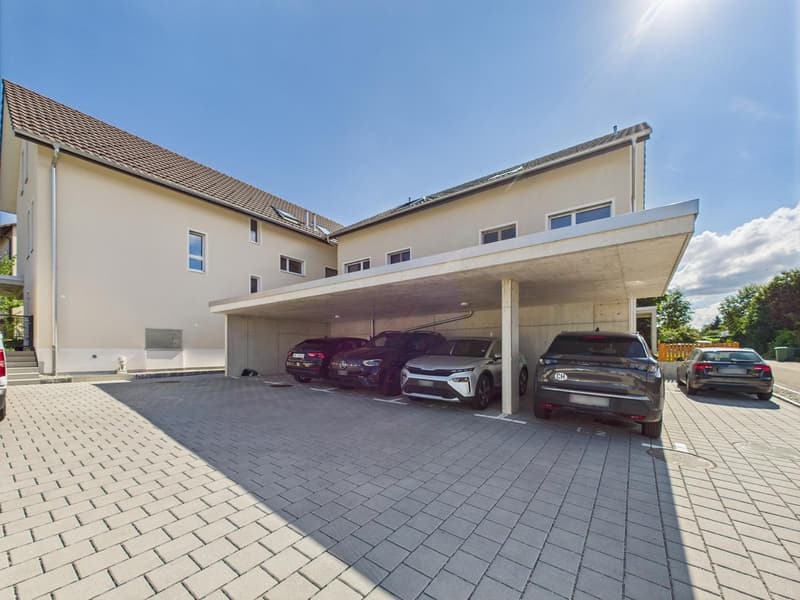 Neuwertiges 6.5-Zimmer-Doppeleinfamilienhaus mit hochwertigem Ausbau in Safenwil (22)
