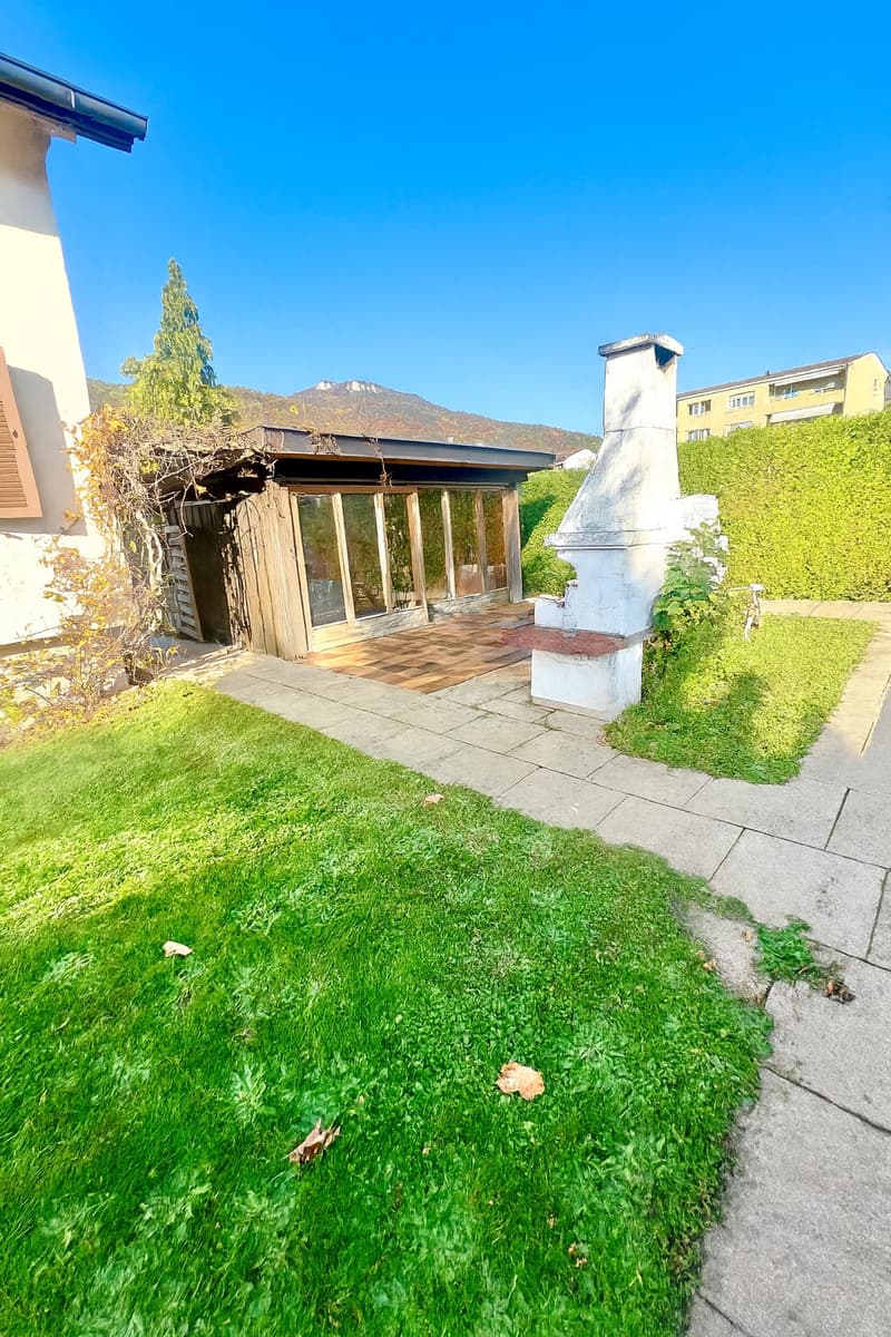 Frisch saniertes 4.5-Zimmer-Einfamilienhaus mit Pool & Ausbaupotenzial (18)