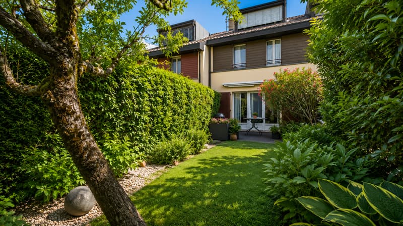 Élégant triplex avec jardin privatif au sein d'un parc privé exclusif (2)
