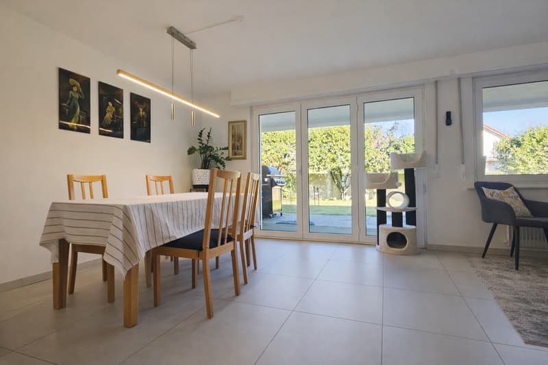 Élégante villa familiale avec grand jardin plat et fort potentiel à Founex (6)
