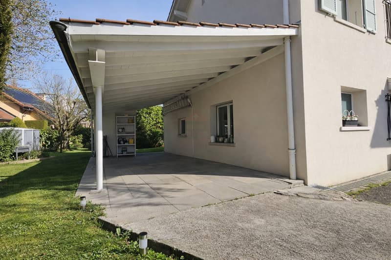 Élégante villa familiale avec grand jardin plat et fort potentiel à Founex (3)