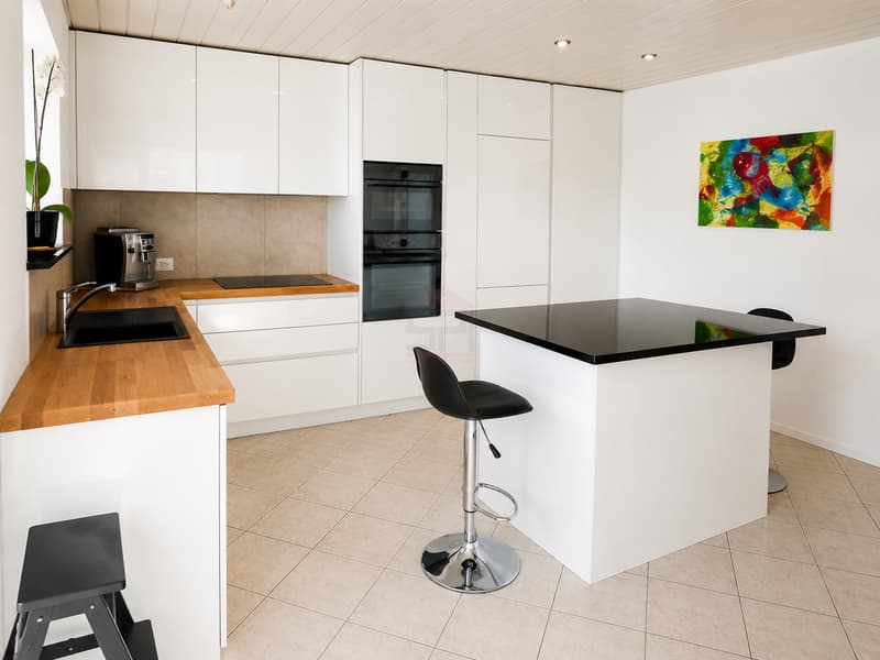 CRANS | Villa familiale de 240 m² avec 6 chambres et 7 stationnements (7)