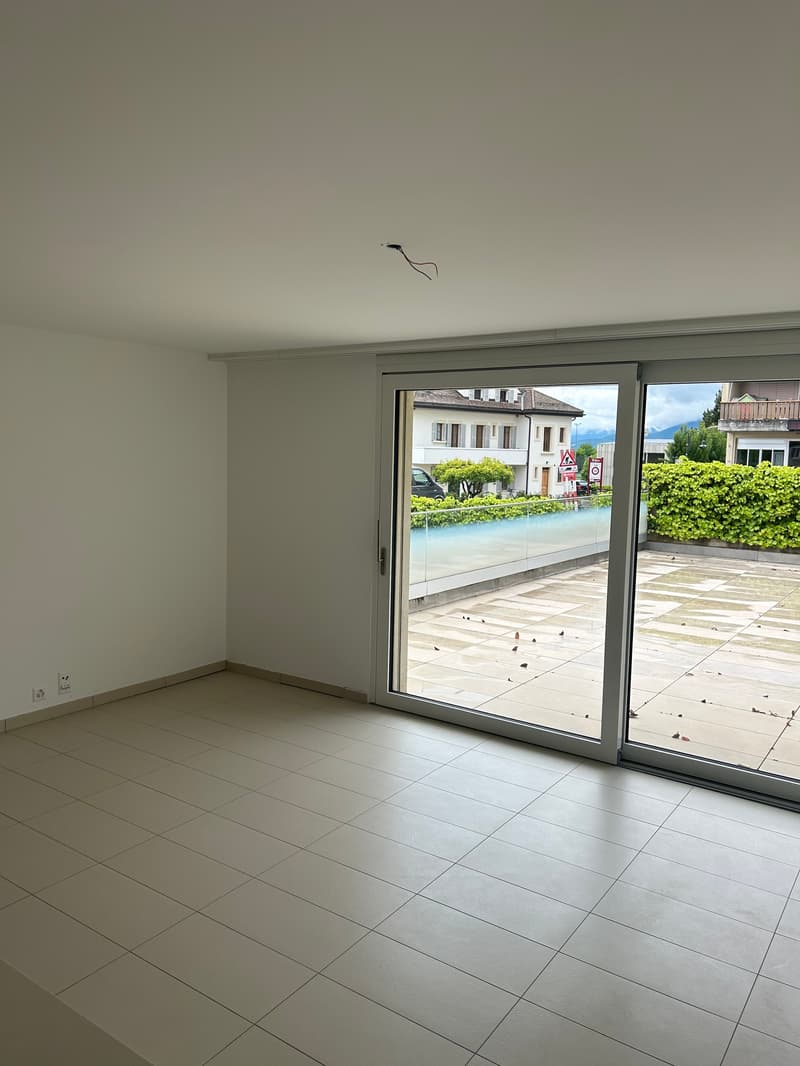 À VENDRE — Magnifique studio avec immense terrasse à Begnins (VD) (7)